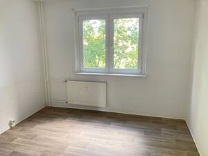 Große 2RW in Neu-Olvenstedt – 39130 Magdeburg – Vorschaubild 2