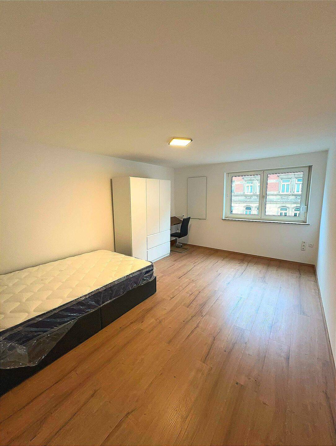 Großzügige Wohnung in WG in Nürnberg Gostenhof - RENOVIERT und MÖBLIERT – Nürnberg – Vorschaubild 2