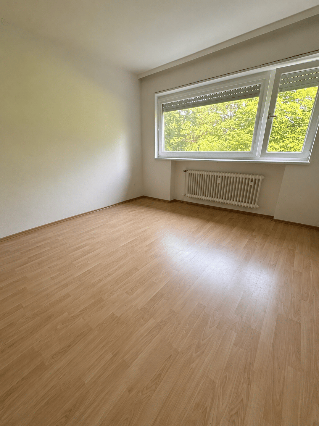 Helle, großzügige 3 Zimmer-Balkonwohnung Nah am Kuhsee, Bahnhofsnähe! – Augsburg – Vorschaubild 5