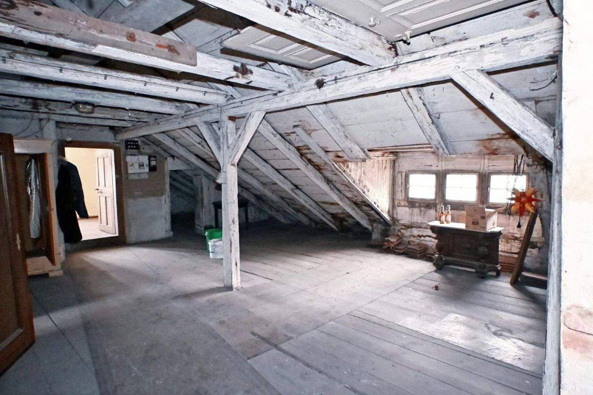 Haus in 95028 Hof mit 298 m² kaufen