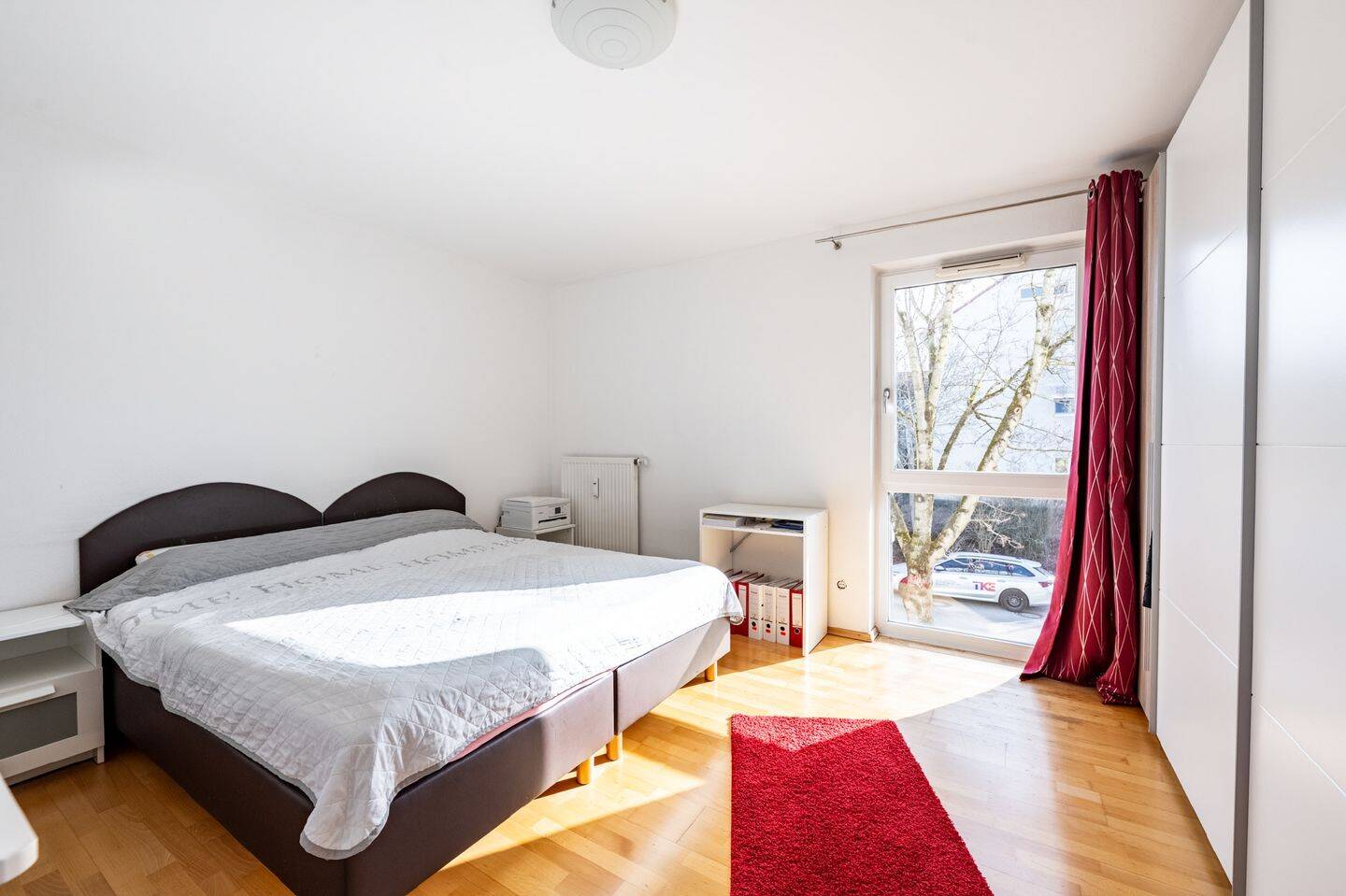 AIGNER - Berg am Laim: 3-Zimmer-Wohnung mit Modernisierungsoption – München – Vorschaubild 2