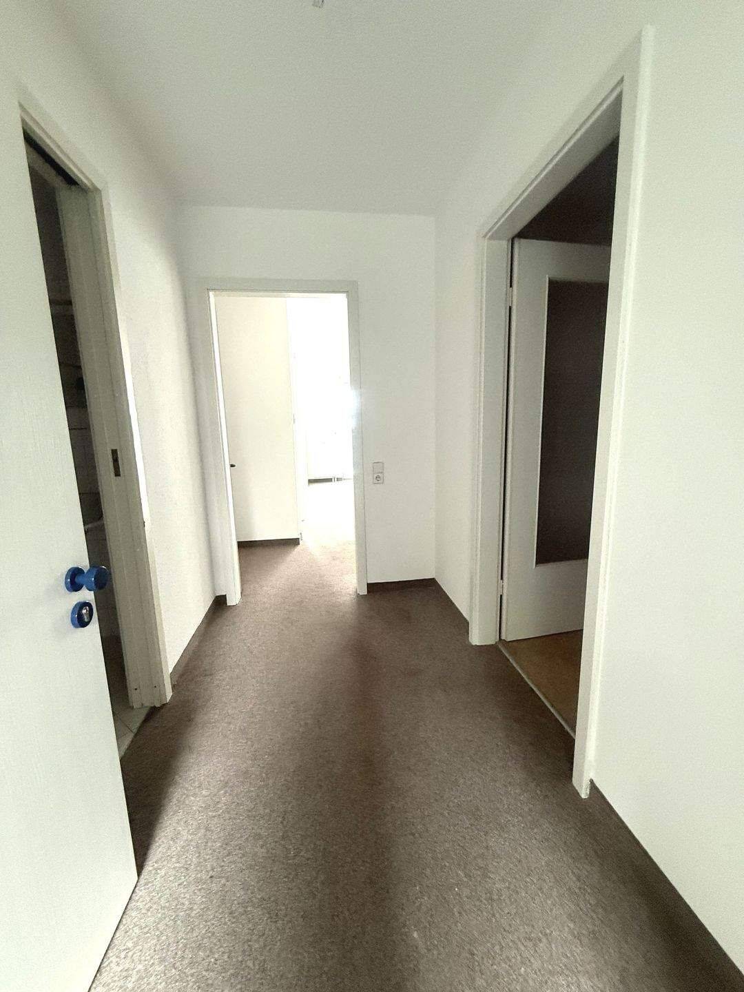 BARRIEREFREI - 2-RAUM- APARTMENT MIT BALKON - SENIOR LIVING - – Chemnitz – Vorschaubild 3