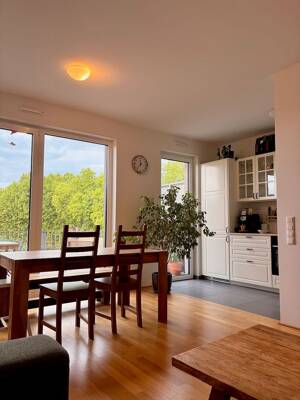 Helle 4-Zimmer Penthouse Wohnung mit großer Dachterasse