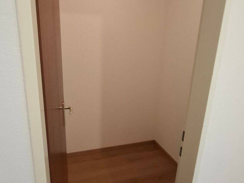 2,5-Zimmer-Maisonettewohnung mit TG-Stellplatz in zentraler Lage von Überlingen – Überlingen – Vorschaubild 7