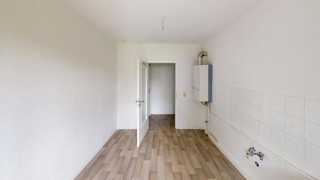 Balkonwohnung in ruhiger Seitenstraße gelegen – Chemnitz – Vorschaubild 3