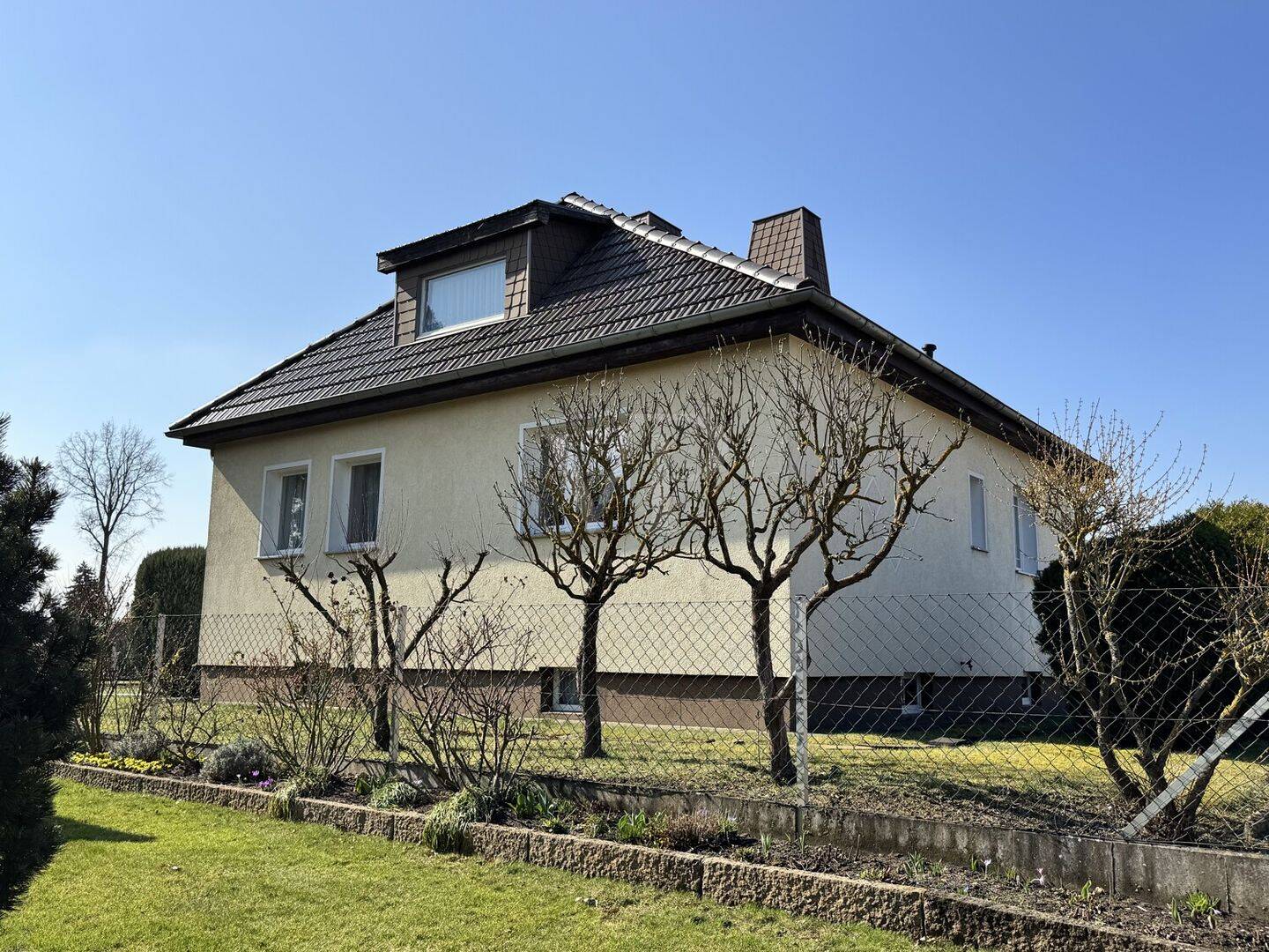 Gemütliches Einfamilienhaus mit Gartenidylle und Potenzial zur Modernisierung – Neuenhagen bei Berlin – Vorschaubild 3