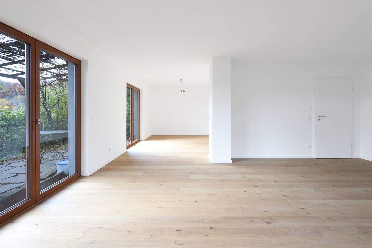 Modern wohnen, ruhig leben – Top Saniertes Einfamilienhaus mit Terrasse und Garage – Wolfratshausen – Vorschaubild 4