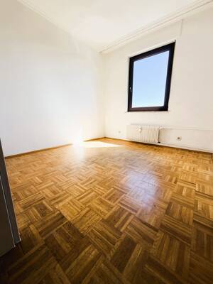 Helle 3-Zimmer-Wohnung mit großem Balkon, modernem Bad und Waldrandlage in Wiesbaden-Medenbach – 65207 Wiesbaden – Vorschaubild 7