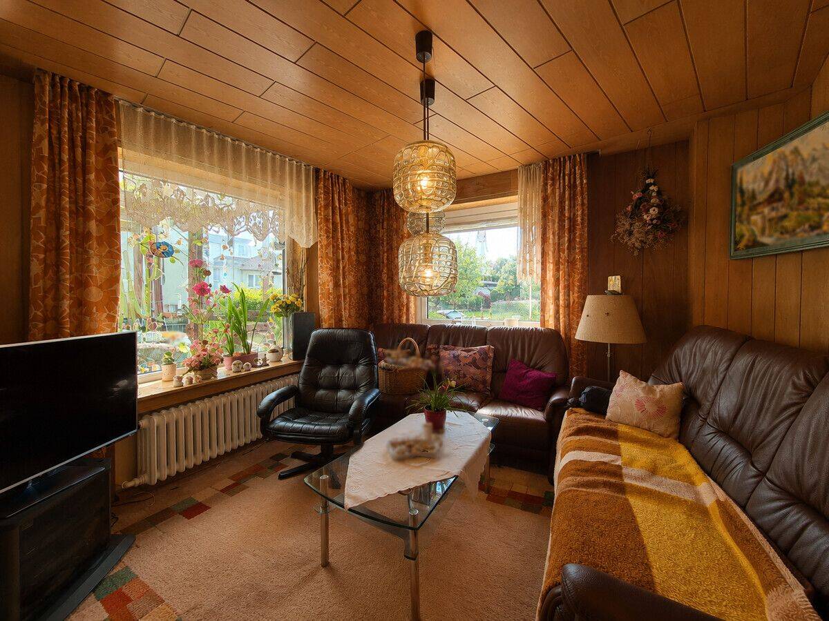 Wunderbares Wohnhaus mit vielen Möglichkeiten! Mit sonnigem Wintergarten und Balkon! – Kassel – Vorschaubild 7
