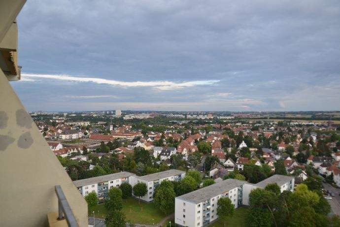 3-Zimmer-Maisonette-Wohnung mit G-WC, Süd-Loggia und Tiefgaragenstellplatz - gerne an Kapitalanleger – Mainz – Bild 1 von 9