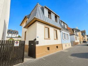 Charmante Doppelhaushälfte mit Potenzial - Ihr neues Zuhause in Frankfurt am Main