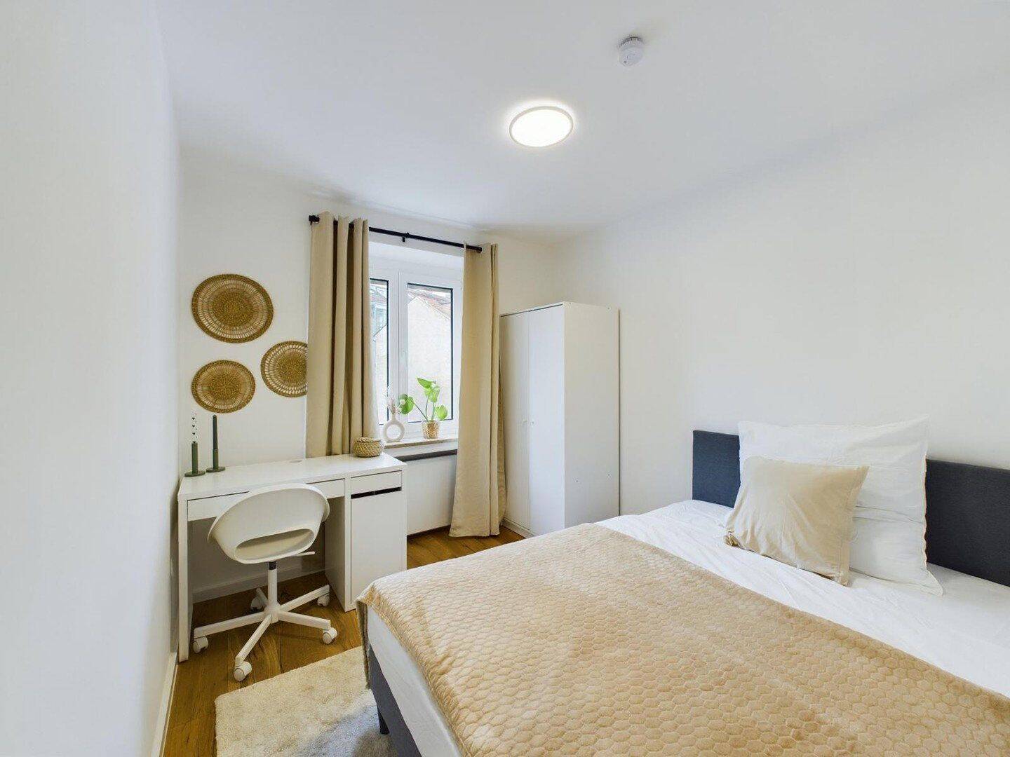Süßes ruhiges Zimmer zum Hof