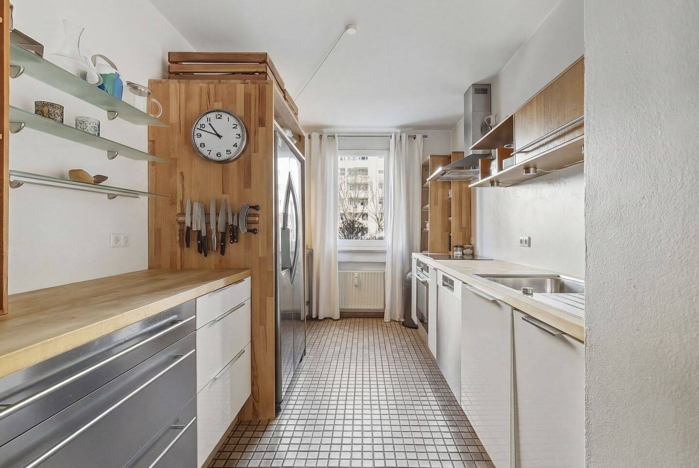 Stilvolle 3-Zimmer-Wohnung mit Gartenidylle in München-Bogenhausen – München – Vorschaubild 5