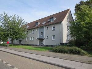 **Junges Paar im Glück mit dieser frisch renovierten 2-Zimmer-Wohnung** – 47138 Duisburg – Vorschaubild 1