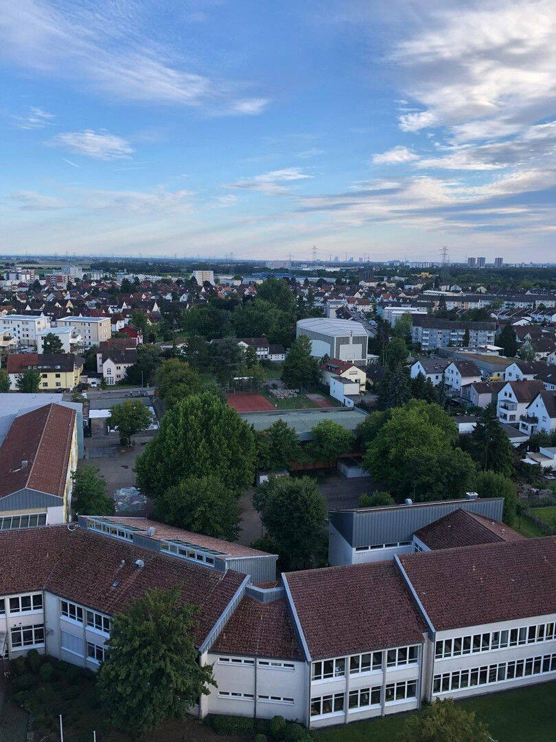 Gepflegte 2 Zimmer-Wohnung mit 2 Balkonen und neuer Küche