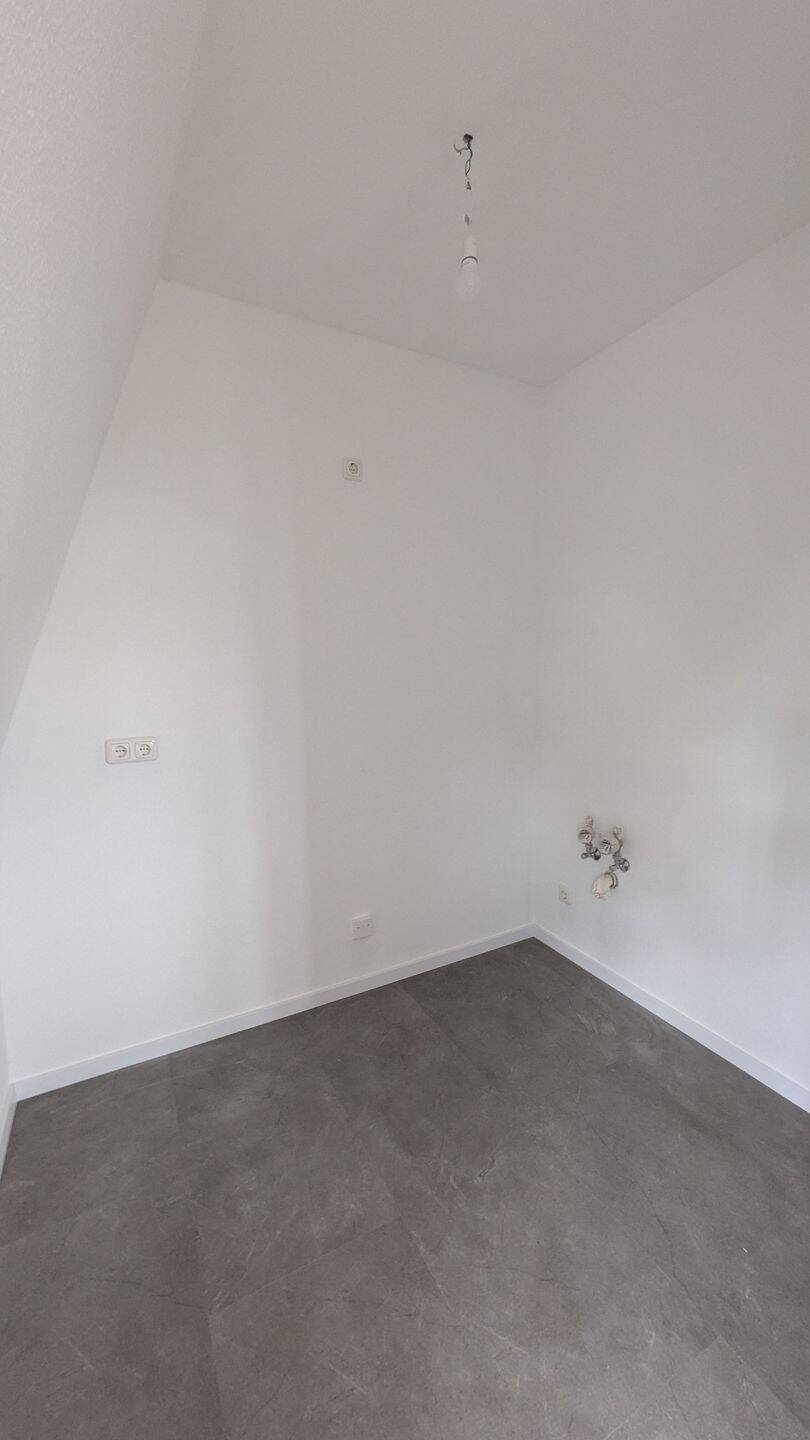 Helle gemütliche Wohnung mit Blick in die begrünte Umgebung – Dresden – Vorschaubild 5