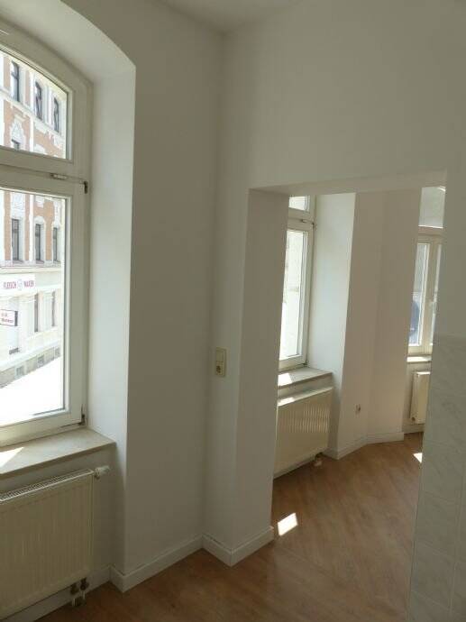 Hübsche helle 2-Raum-Single-Wohnung mit Küche und Glasfaseranschluss! – Chemnitz – Vorschaubild 7