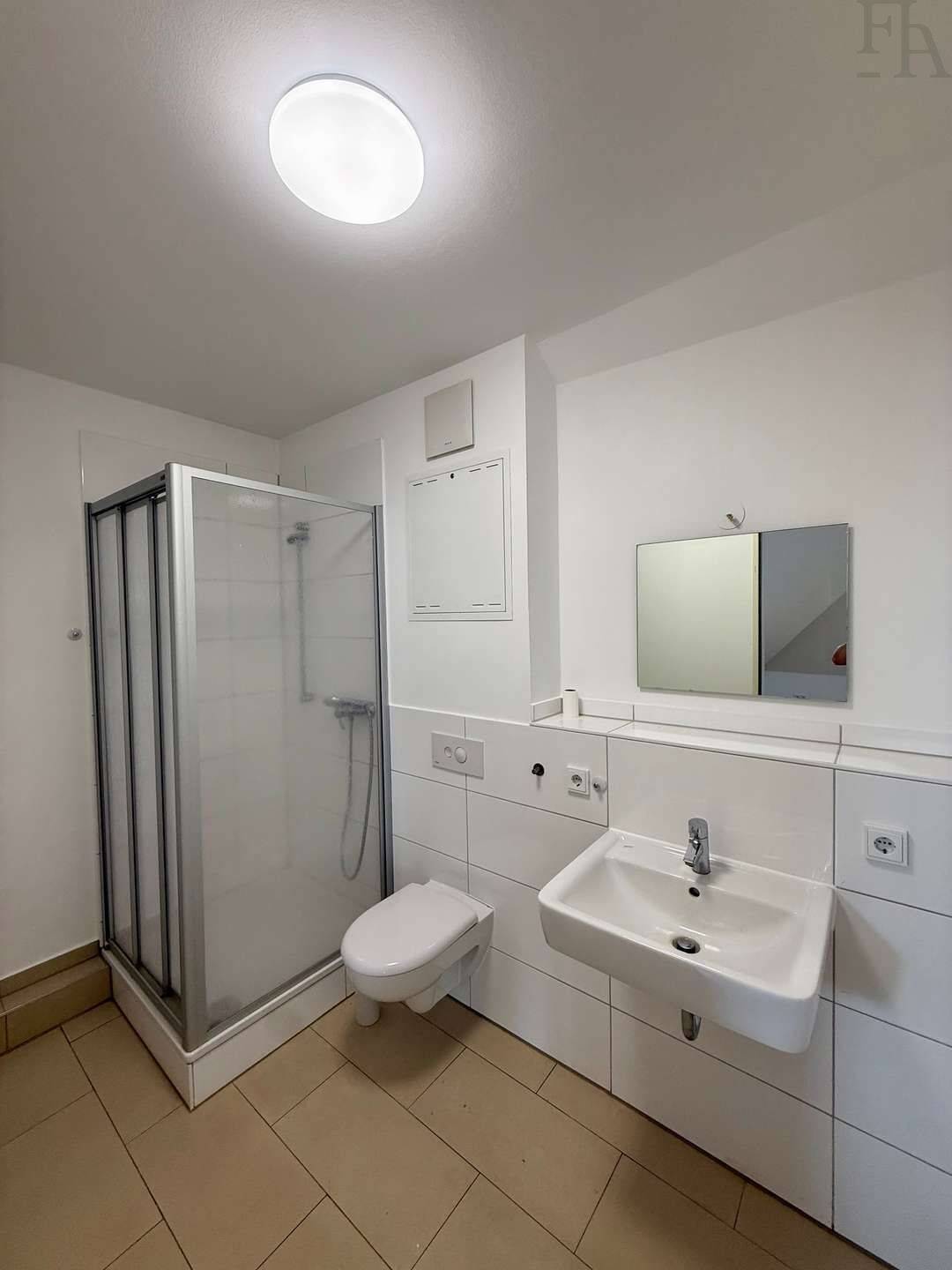 Kapitalanlage - saniert und provisionsfrei - Universitätsstraße 20 - 1 Zimmer Küche, Duschbad – Köln – Vorschaubild 5