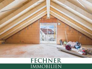 Gemütliche 2-ZKB Dachgeschoss-Wohnung, verfügbar Ende 2026, Aufzug, Individualisierung möglich!