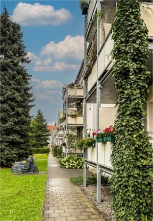 4-Zimmer Maisonette-Wohnung mit Loggia und Balkon zum grünen Innenhof