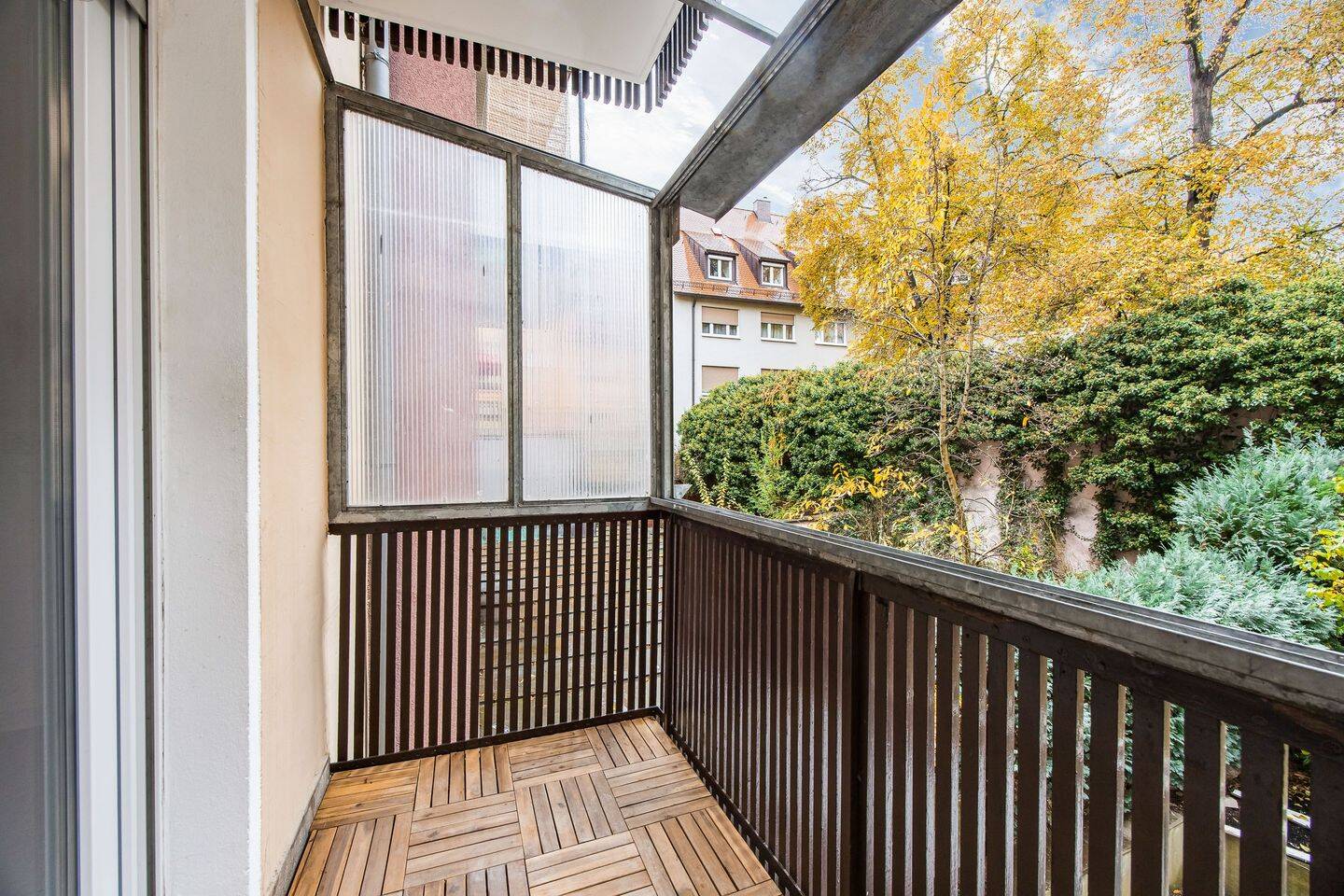 Stilvoll kernsanierte 3-Zimmer-Wohnung (5) in unmittelbarer Burgnähe – Nürnberg – Vorschaubild 2