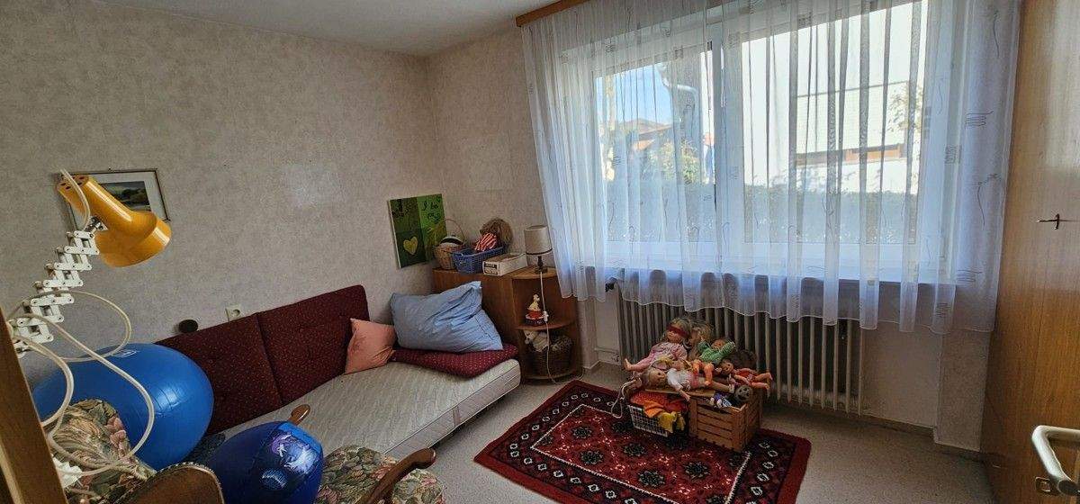 Zugreifen - Geräumiges Einfamilienhaus mit großem Garten zentral in Crailsheim zu verkaufen – Crailsheim – Vorschaubild 9