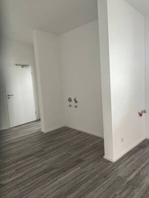Moderne 2-Zimmer-Wohnung mit schönem Ausblick nahe der Pegnitz, Fürth Stadtgrenze – 90762 Fürth – Vorschaubild 5
