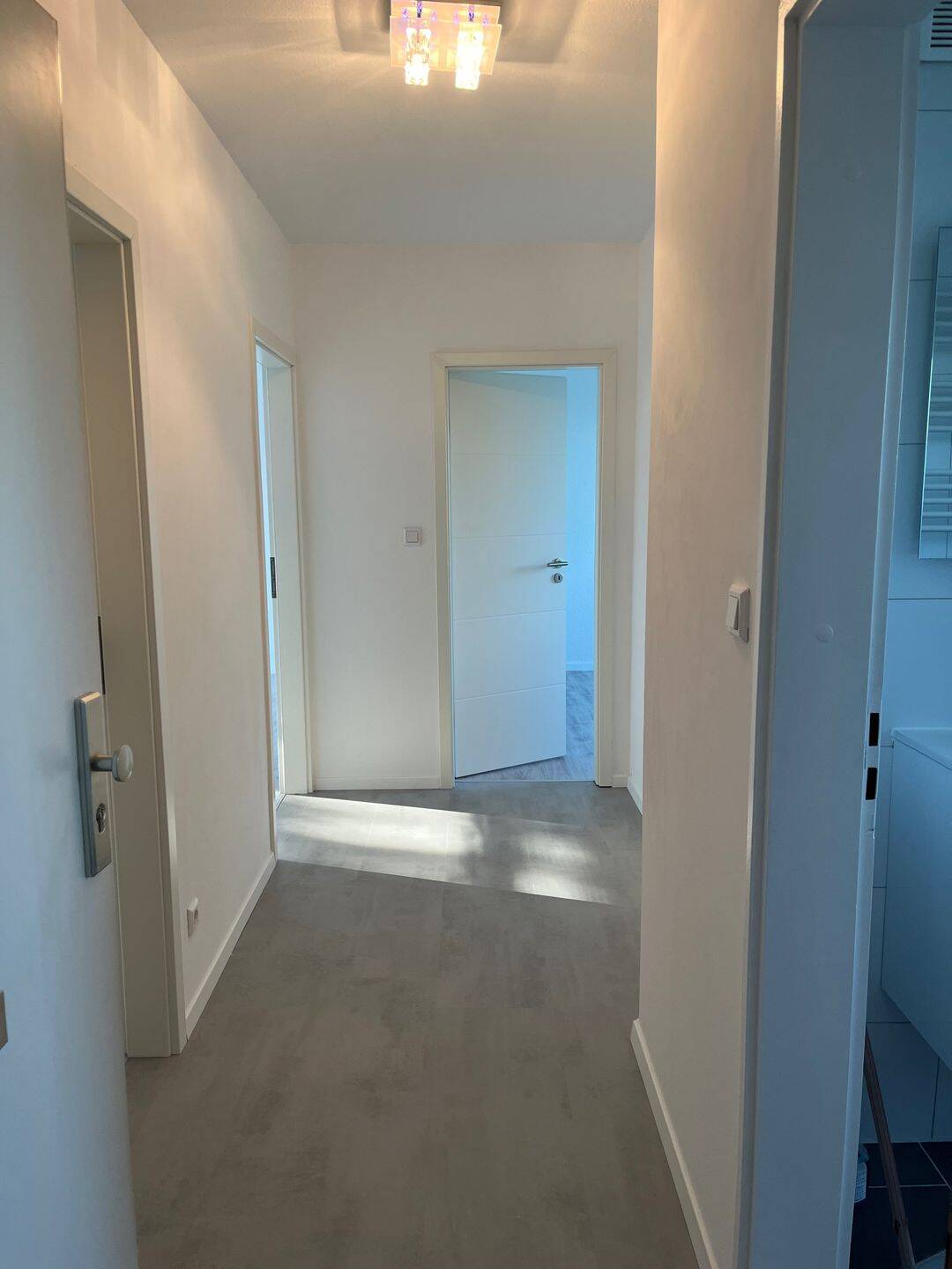Helle 3 Zimmer Wohnung mit Balkon und Einbauküche in Davenstedt – Hannover – Vorschaubild 9