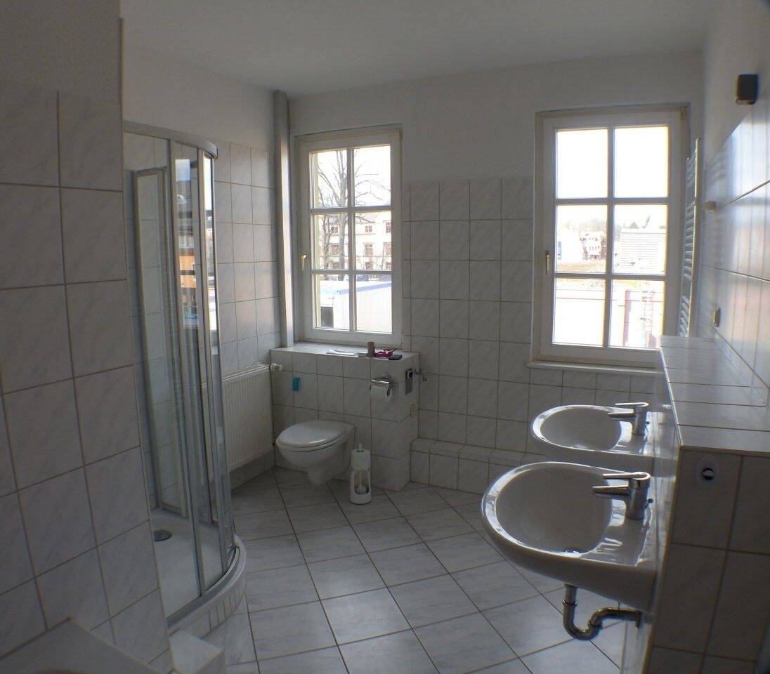 BESICHTIGUNGSTERMIN BITTE TELEFONISCH VEREINBAREN - 3 Raumwohnung im 1.OG mit Stellplatz in gepflegten Mehrfamilienhaus – Gotha – Vorschaubild 7
