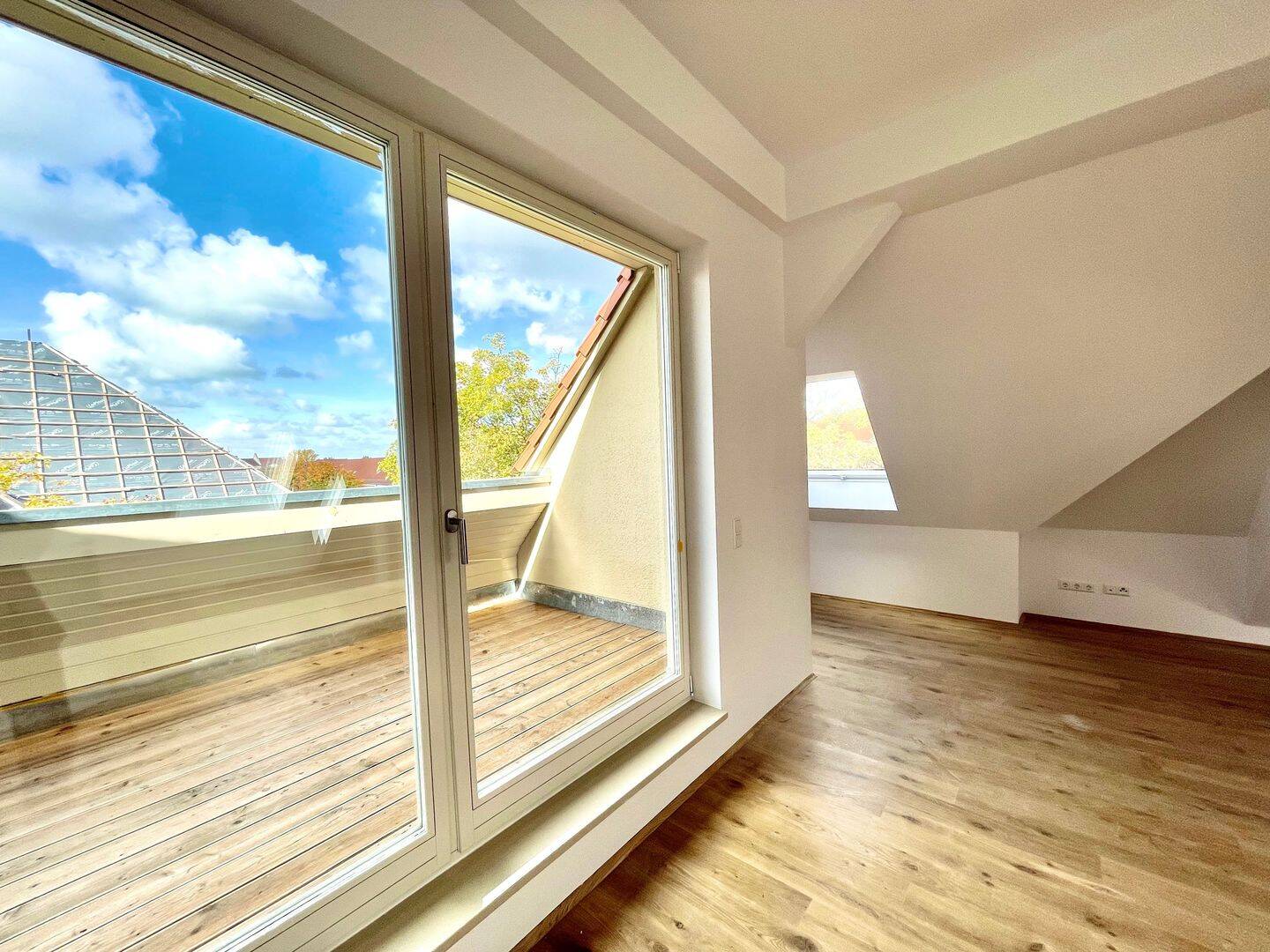 Schicke 2-Zimmerwohnung mit Balkon I Moderne Ausstattung I Top Lage: Südvorstadt nahe MDR – Leipzig – Vorschaubild 5