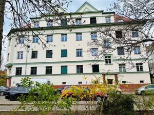 Kapitalanleger aufgepasst! TOP 2 Zi.-Whg., hochwertige Ausstattg., EBK, ruhige und gefragte Lage