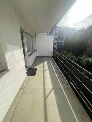 Gepflegtes 1-Zimmer-Apartment - Lichtdurchflutet und super zentrale Lage – 70372 Stuttgart – Vorschaubild 2