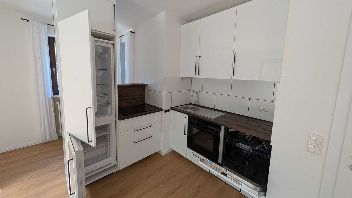 Erstbezug nach Renovierung: helle 1,5-Zimmer-Wohnung mit großer West-Dachterrasse in München-Solln – München – Vorschaubild 6
