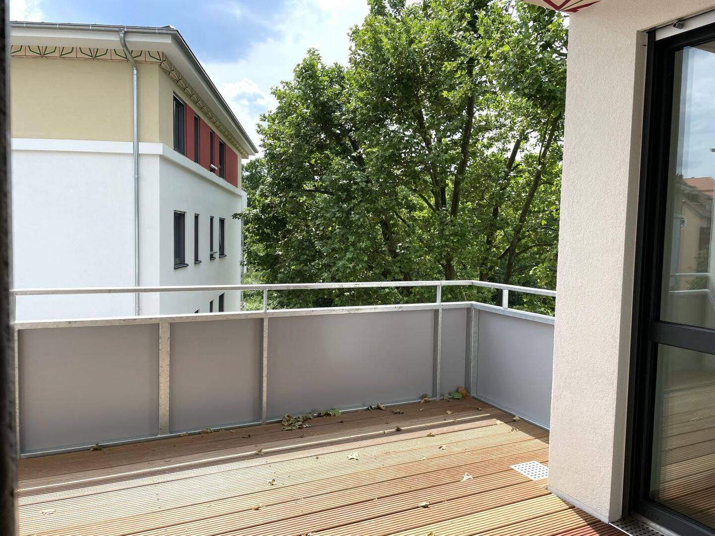 Erstbezug – Exklusive 3-Zimmer-Wohnung mit EBK und Balkon in guter Lage von Radebeul-Ost! – Radebeul – Vorschaubild 8