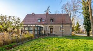 Haus mit Potenzial: 6 Zimmer, großer Garten und ruhige Lage in Bornim – 14469 Potsdam – Vorschaubild 2