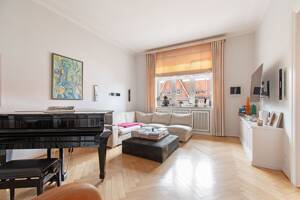 Eindrucksvolle 7-Zimmer Wohnung - Altbaucharme im beliebten Grindelviertel – 20146 Hamburg – Vorschaubild 5