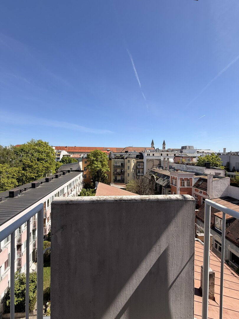 Erstbezug nach Sanierung: Stilvolles City-Apartment im Herzen des Univiertels - Maxvorstadt – München – Bild 1 von 9