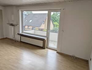 Attraktive 2,5-Zimmer-Wohnung mit Balkon in der 1. Etage im Schladviertel – 46047 Oberhausen – Vorschaubild 3