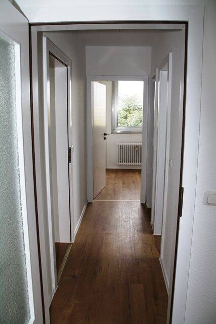 Frisch renovierte, helle, gut geschnittene 3-Zimmerwohnung mit Balkon in Bonn-Auerberg – Bonn – Vorschaubild 5