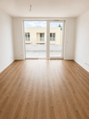 antaris Immobilien GmbH **4-Raum-Wohnung mit Balkon und exklusiver Dachterrasse** – 99096 Erfurt – Vorschaubild 3