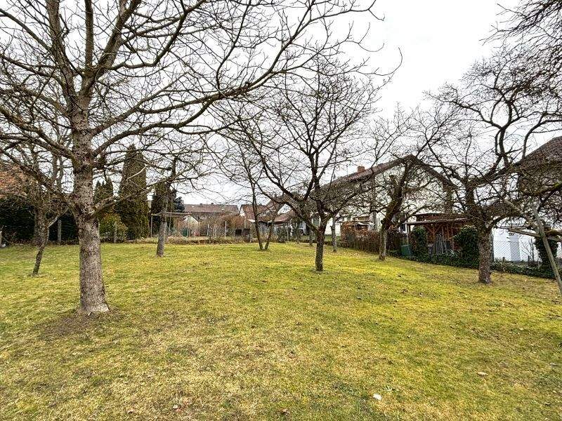 Grosszügig Wohnen! Wohnhaus mit viel Potential für Familien incl. Bauplatz – Hilzingen – Vorschaubild 7