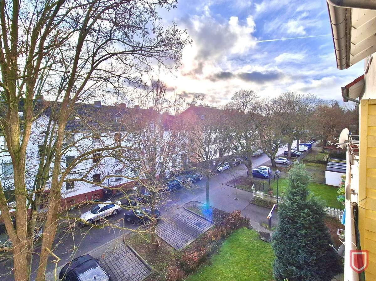 Große Maisonettewohnung mit 4 Schlafzimmern und Balkon – Kassel – Bild 1 von 9