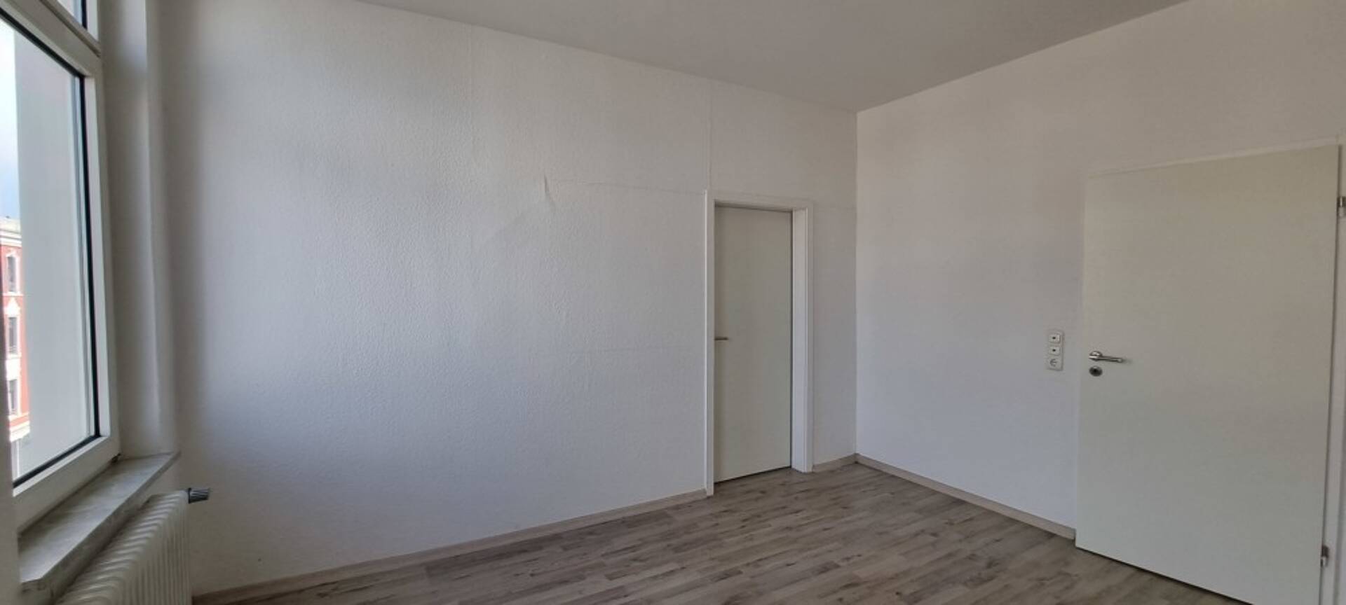 Etagenwohnung in 26382 Wilhelmshaven mit 219 m² kaufen