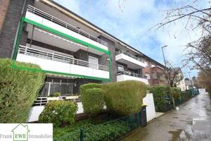 Objekt-Nr. 419, 40599 Düsseldorf 4-Zimmer-Wohnung mit Balkon und Loggia