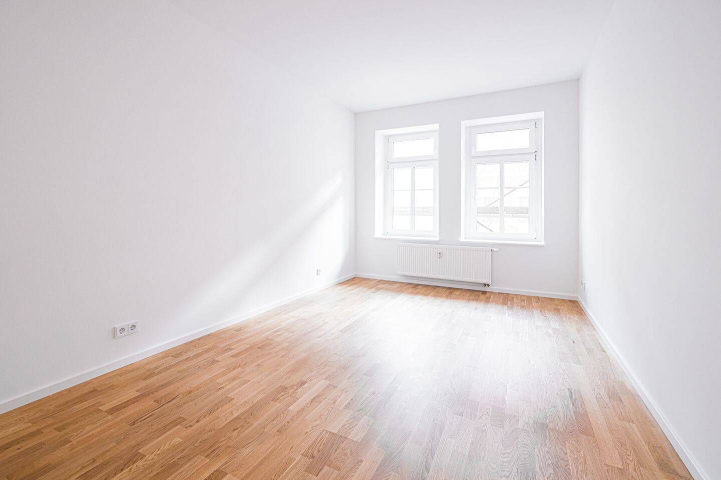 Gründerzeit trifft Wohnkomfort - Stilvolle 2,5-Zimmer-Wohnung mit Balkon – Leipzig – Vorschaubild 2
