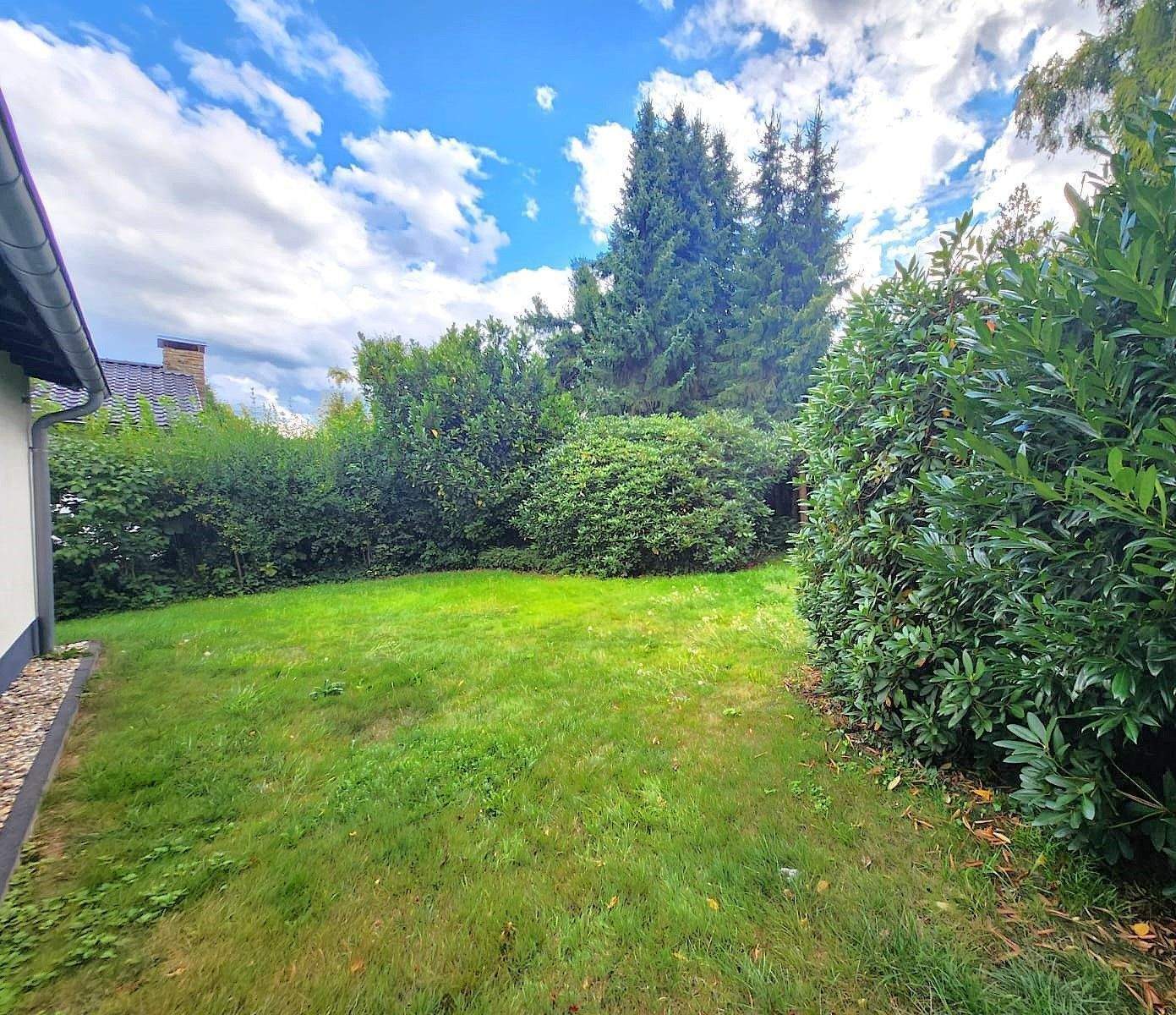 = H = FREISTEHENDES ZWEIFAMILIENHAUS IN TOP WOHNLAGE! 2X GARAGEN, TERRASSEN, GARTEN = H = – Wülfrath – Vorschaubild 8