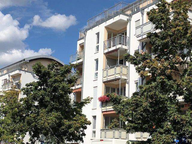 +++helle 2 Zimmer-Wohnung mit Laminat, Balkon, offene Küche im Neubau, Aufzug, Stellplatz mgl.+++ – Leipzig – Vorschaubild 2