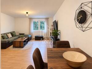 ** 5 % Rendite - Kapitalanlage 2 ZKB und TG-Stellplatz in Mannheim **
