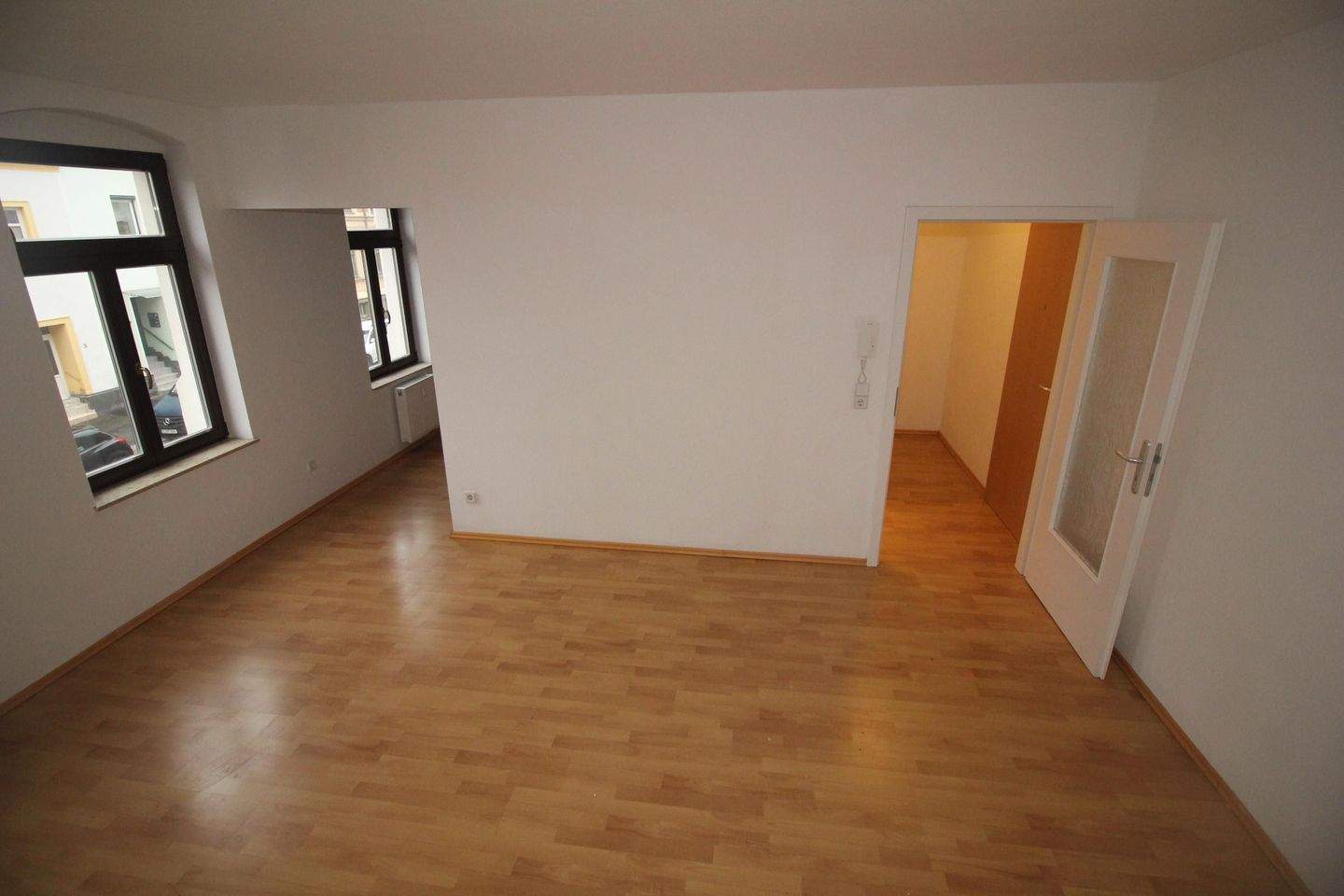 kleine gemütliche Singlewohnung mit guter Verkehrsanbindung in ruhiger Seitenstraße