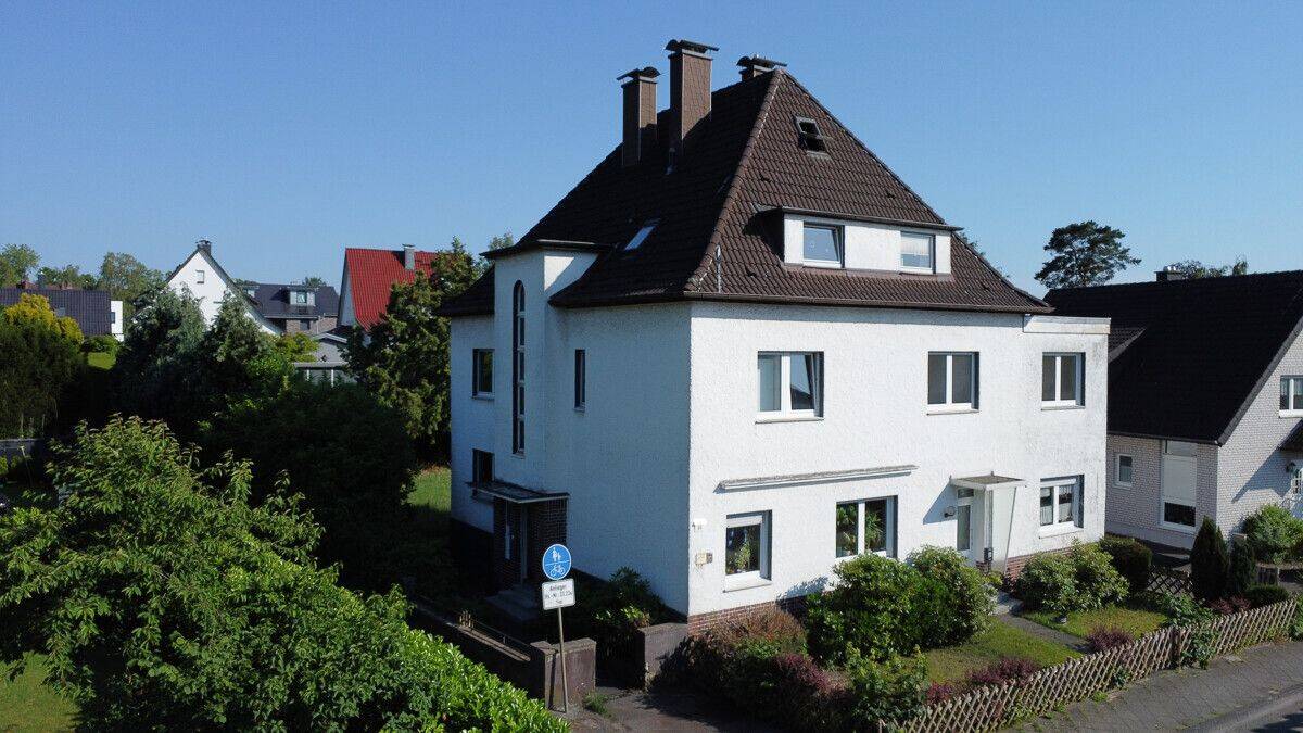 Attraktives Mehrfamilienhaus mit fünf Wohneinheiten und steuerlichem Mehrwert in Bielefeld-Quelle – Bielefeld – Vorschaubild 2